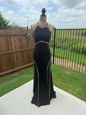 Elegant Black Halter Evening Gown with Contrast Piping